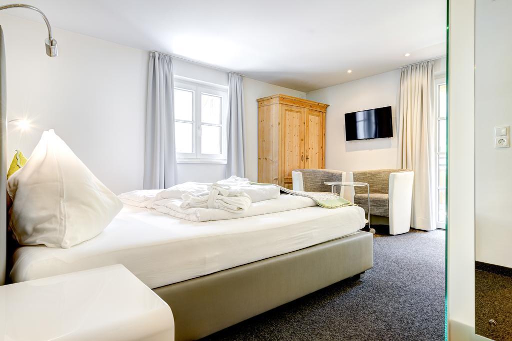 Hotel Luen Бранд Екстер'єр фото