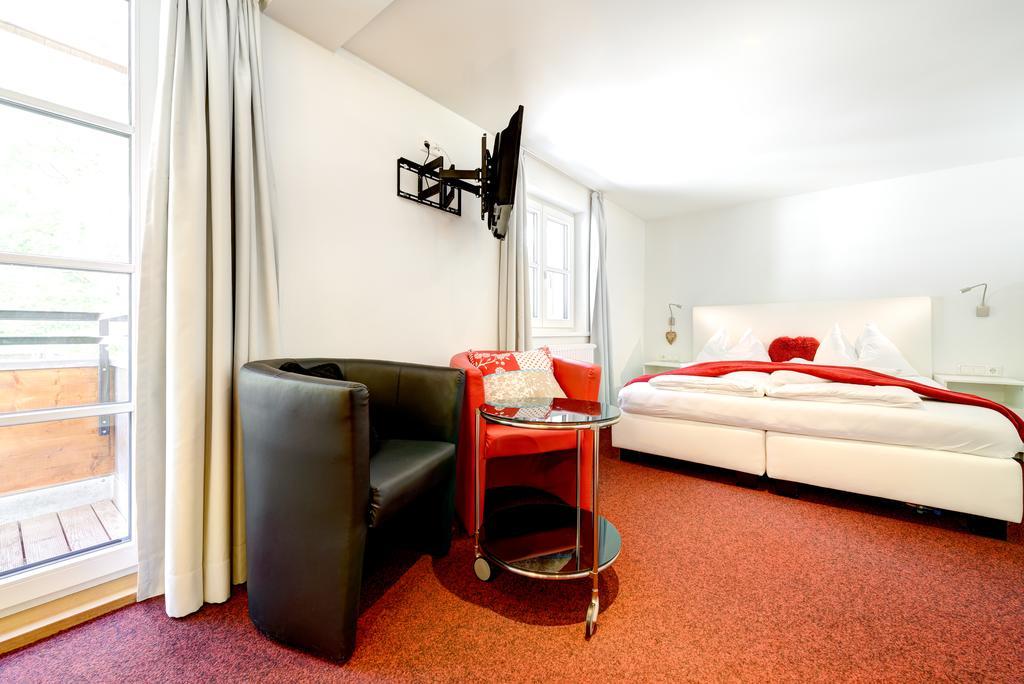 Hotel Luen Бранд Екстер'єр фото